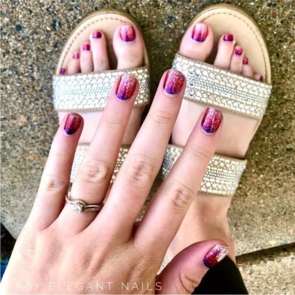 *Retired* Color Street: Nuclear Fuchsian | Pink Purple Gradient Glitter Sparkle - Picture 8 of 16